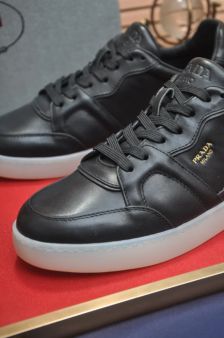 Men's shoes 💰580💶 [PRADA] Top original items, new seasonal styles, high-quality original items, top-grade high-mercerized cowhide combined with original breathable fabric + imported glue, imported stretch fabric inside with original cowhide feet, original thick outsole! Quality guaranteed! Code 38-45 (45 customized)